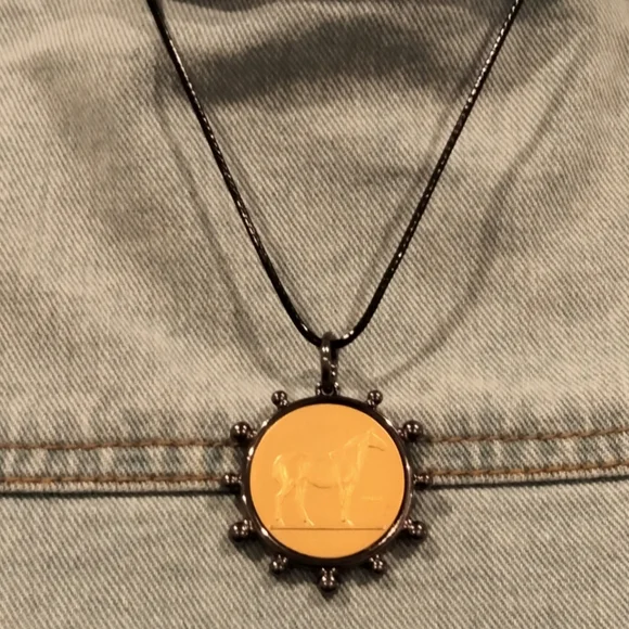 Equestrian 🐎 horse gold coin custom pendant w/gunmetal bezel N64 - Picture 2 of 4